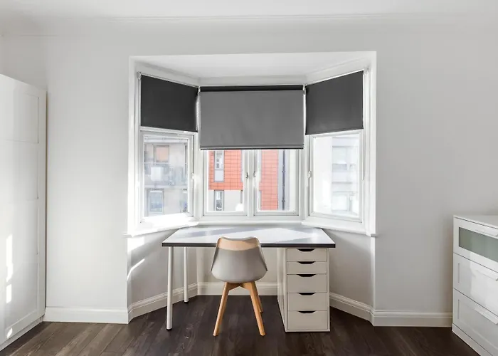 Outstanding 2 Bed Apartment In Central Camden Sleeps 6